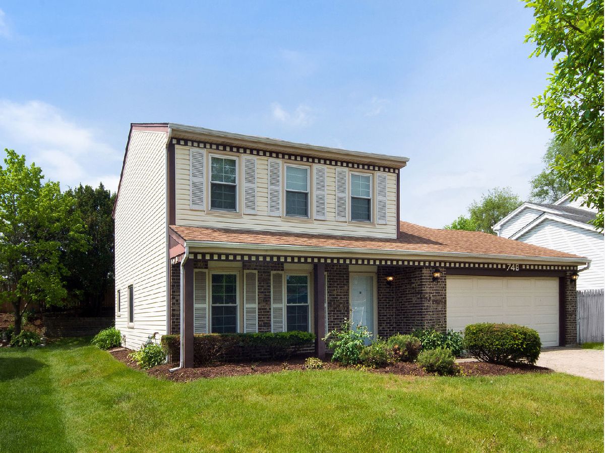  For Sale Roselle Illinois, 748 Berwick Place