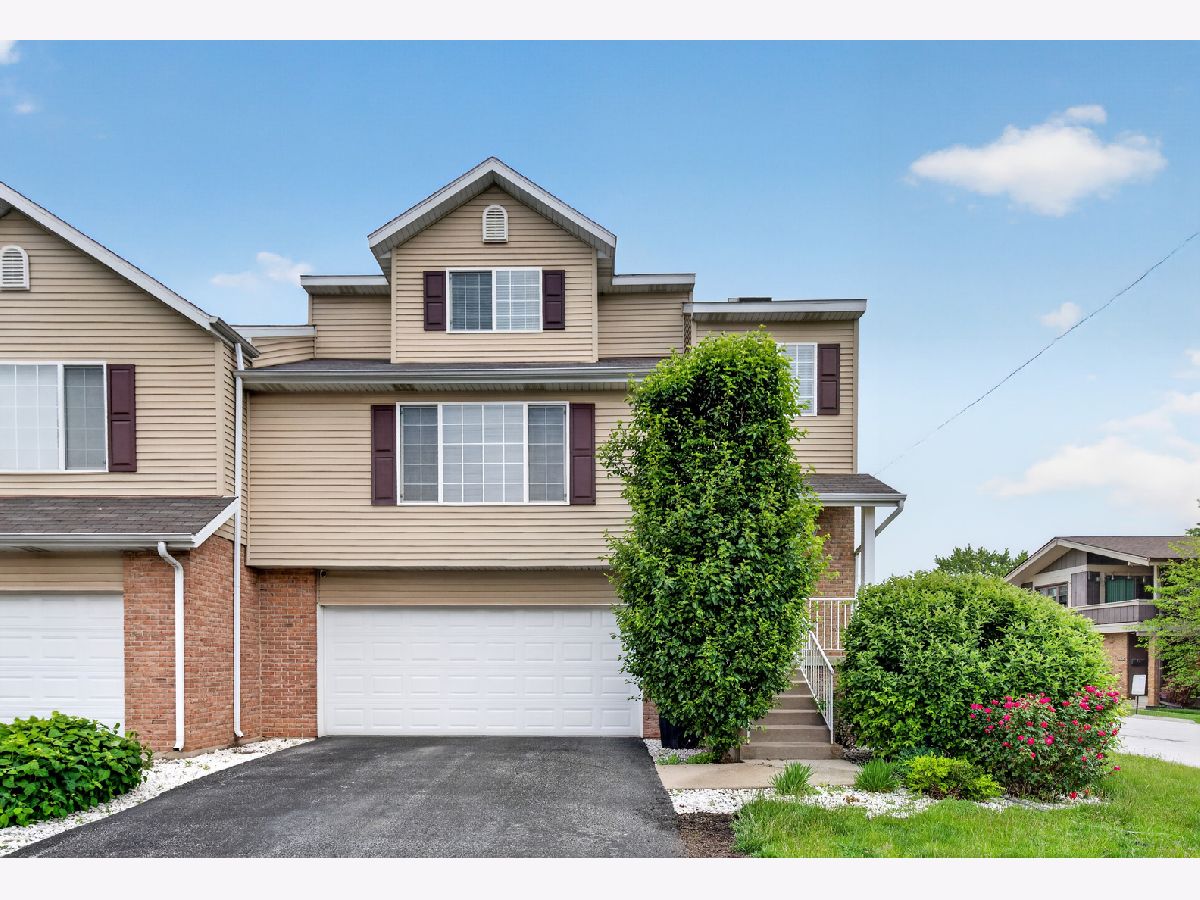  For Sale Lynwood Illinois, 2520 Cedar Glen Drive