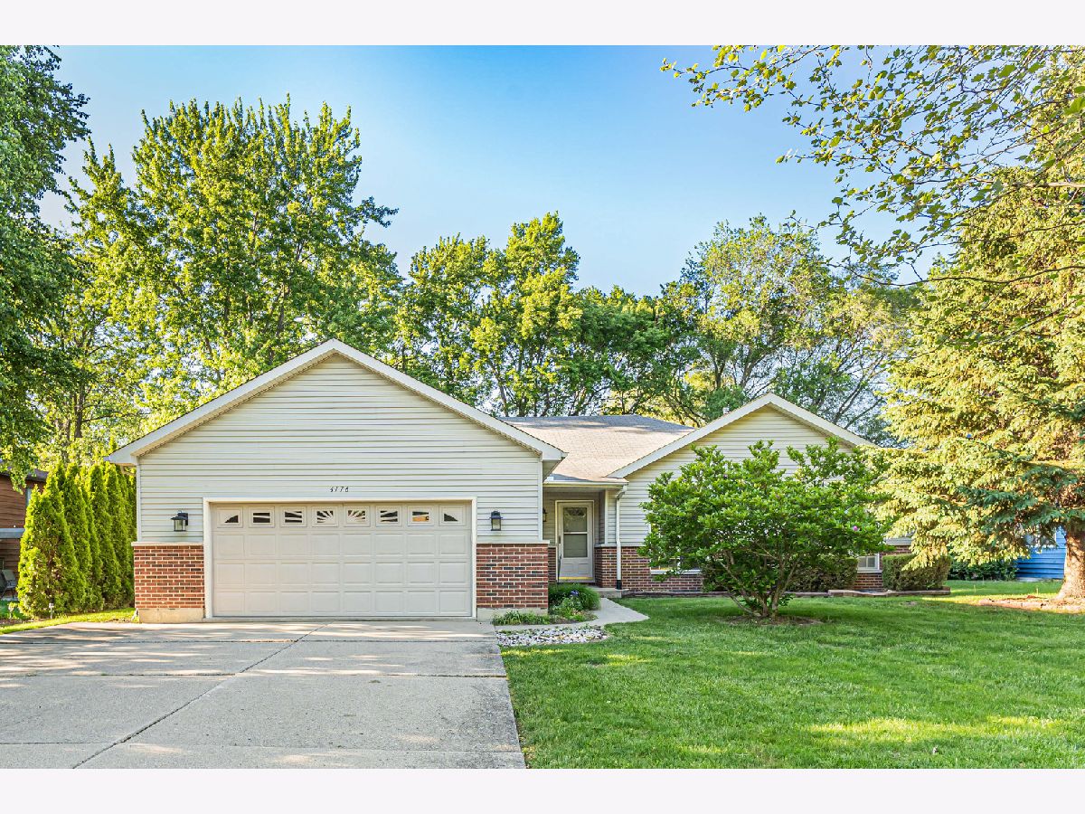 For Sale Gurnee Illinois, 4176 Kenwood Avenue