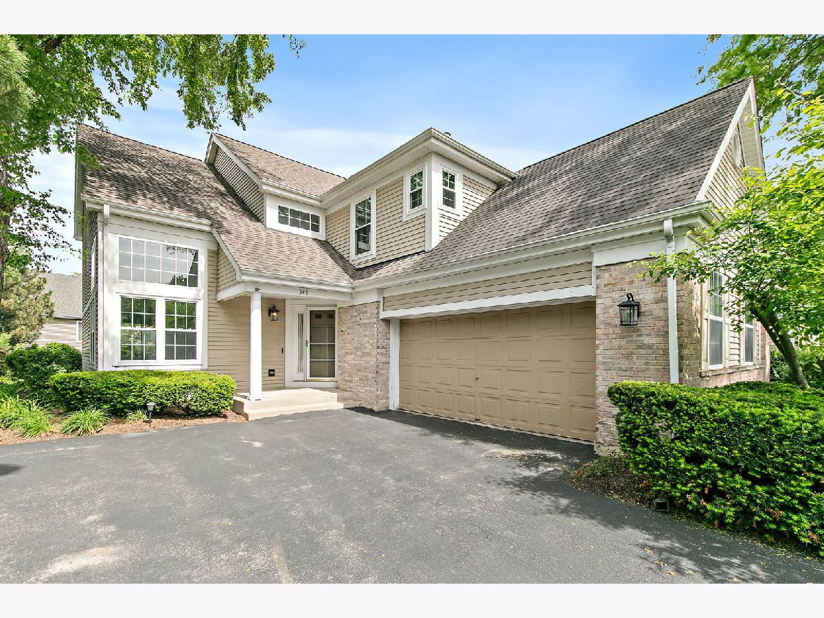 Homes For Sale Wyndmuir Crystal Lake Illinois, 349 Hampton Court