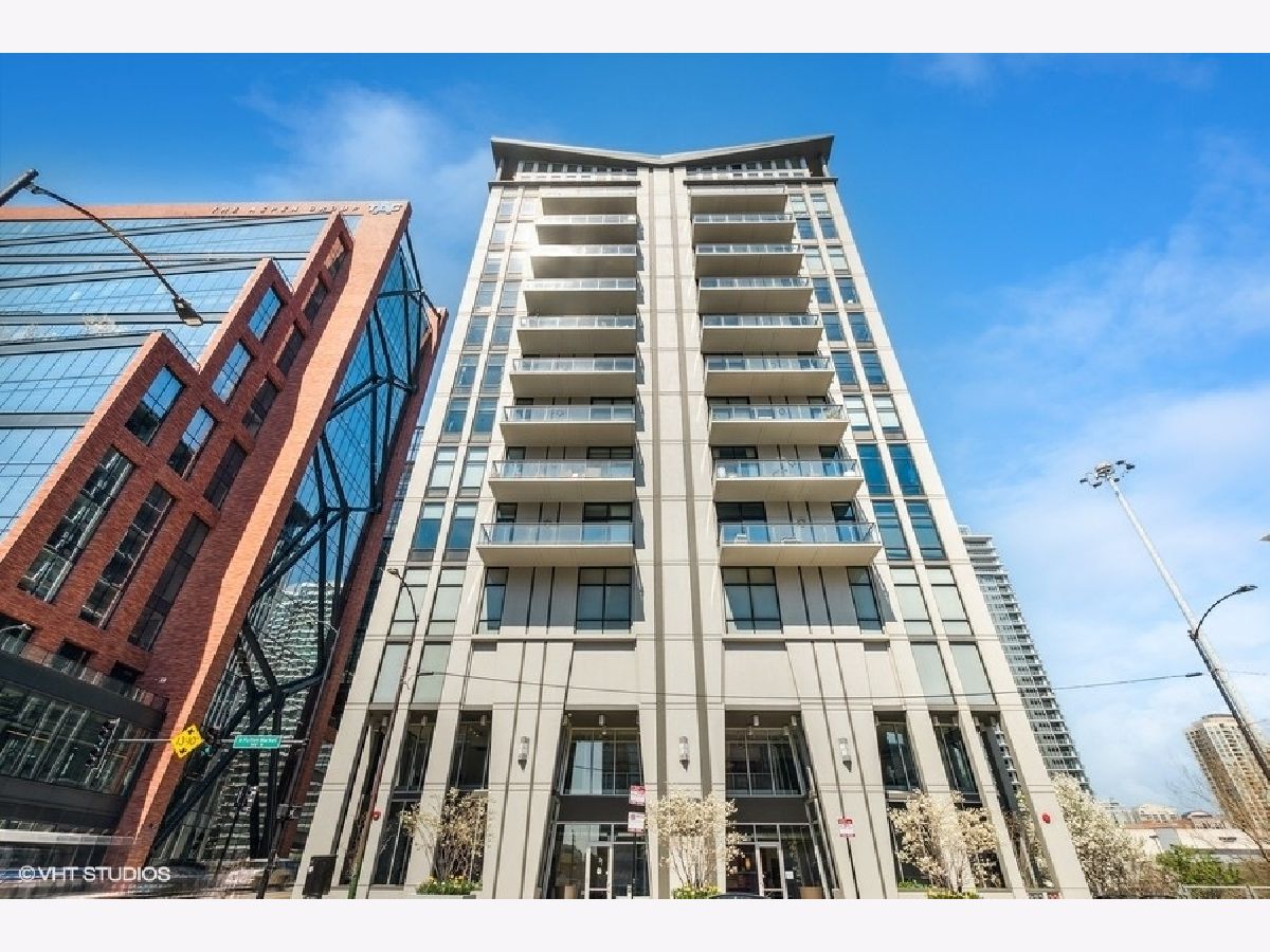  Rented Chicago Illinois, 740 Fulton