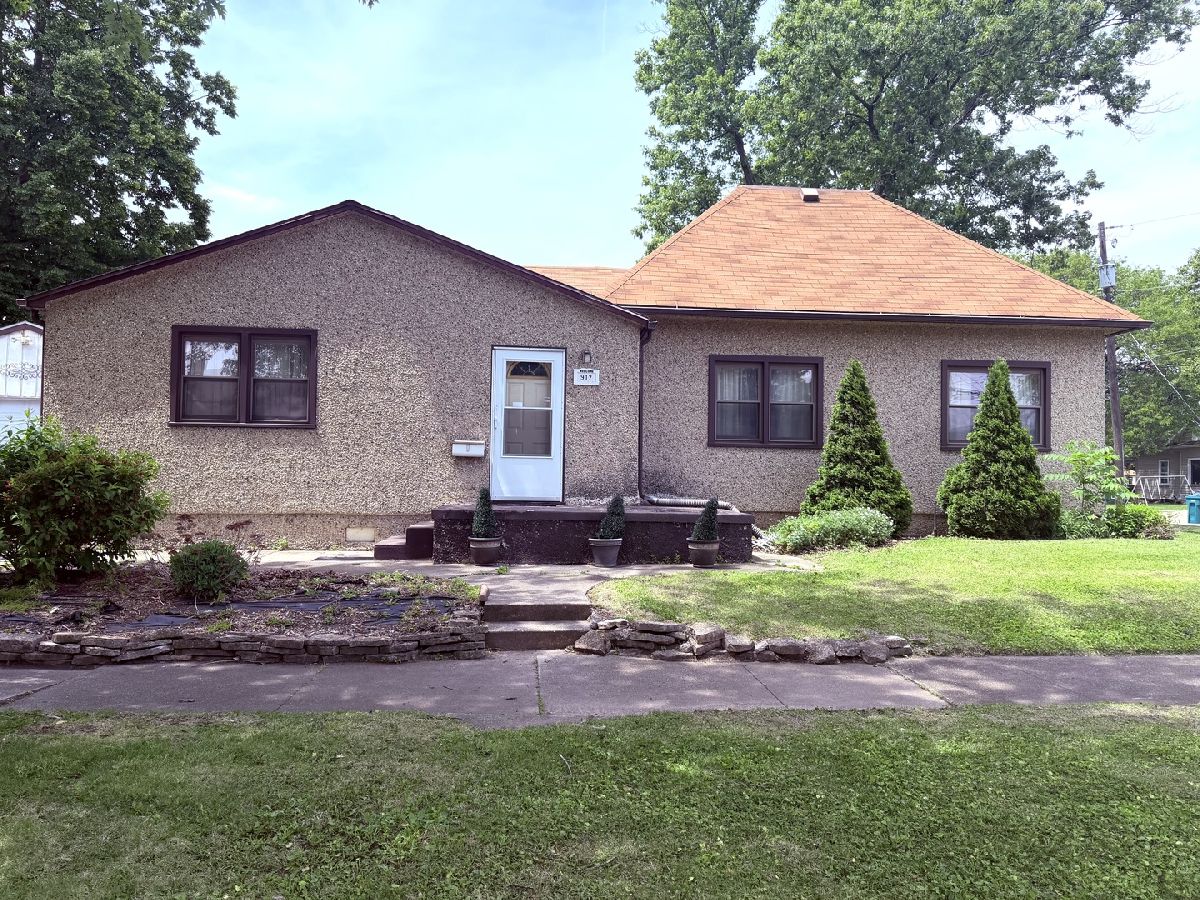  For Sale Streator Illinois, 912 Monroe Street