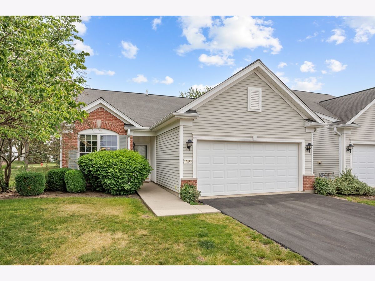  For Rent Huntley Illinois, 12452 Wedgemere