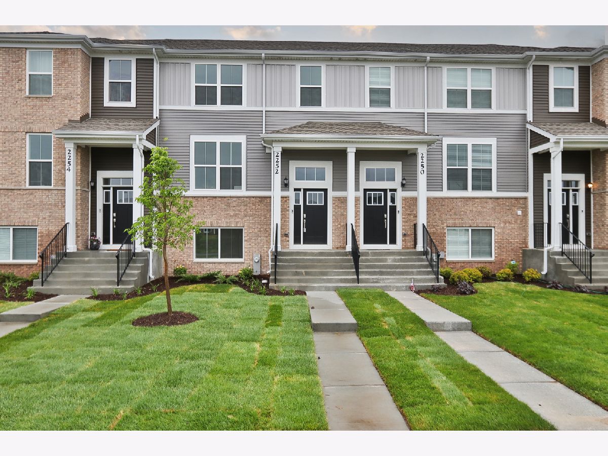 Condos & Townhomes & Homes For Rent Algonquin Meadows Algonquin Illinois, 2252 Stonegate