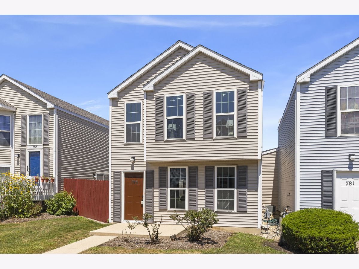 Homes & Townhomes & Condos For Sale Hometown Aurora Illinois, 783 Four Seasons Boulevard