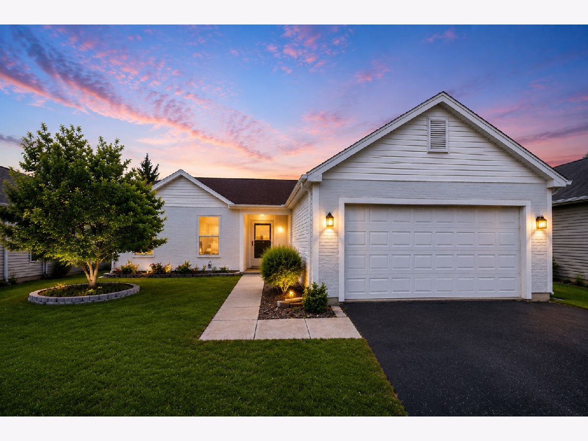 For Sale North Aurora Illinois, 216 Magnolia Drive
