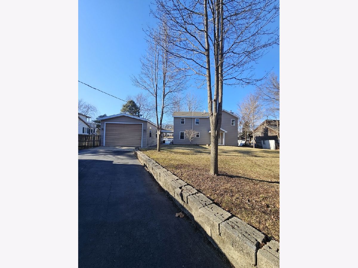  For Sale Fox River Grove Illinois, 2120 Beach Drive