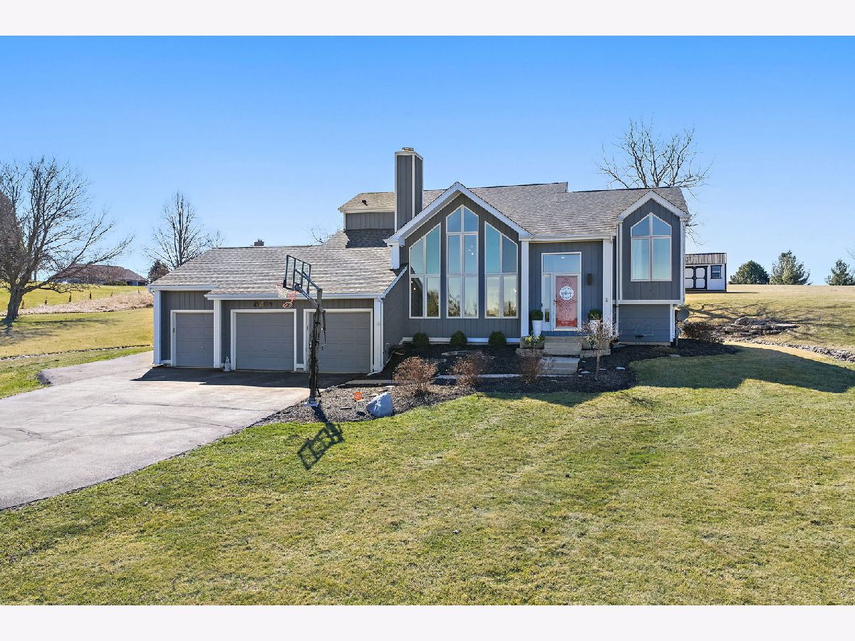  For Sale Hampshire Illinois, 45W169 Hillview Lane