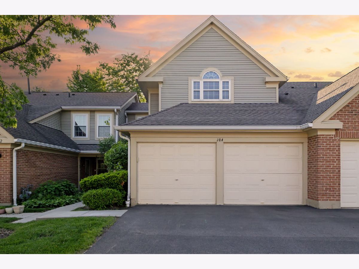  For Sale Schaumburg Illinois, 104 Thistle Court