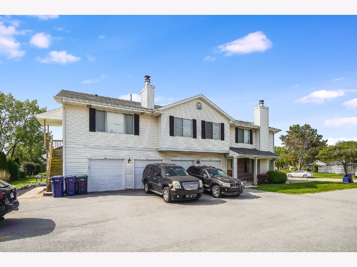  For Sale Matteson Illinois, 103 Red Barn Road