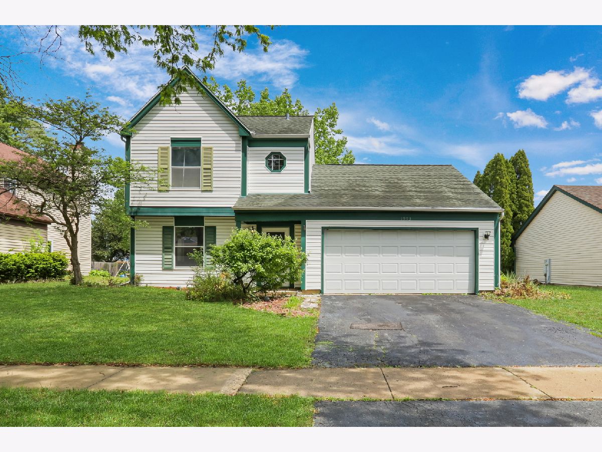  For Sale Gurnee Illinois, 1953 Lawson Boulevard