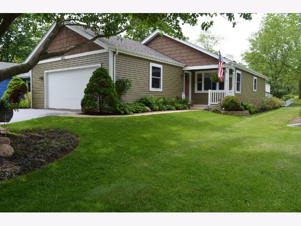  For Sale Crystal Lake Illinois, 3813 Illinois Street