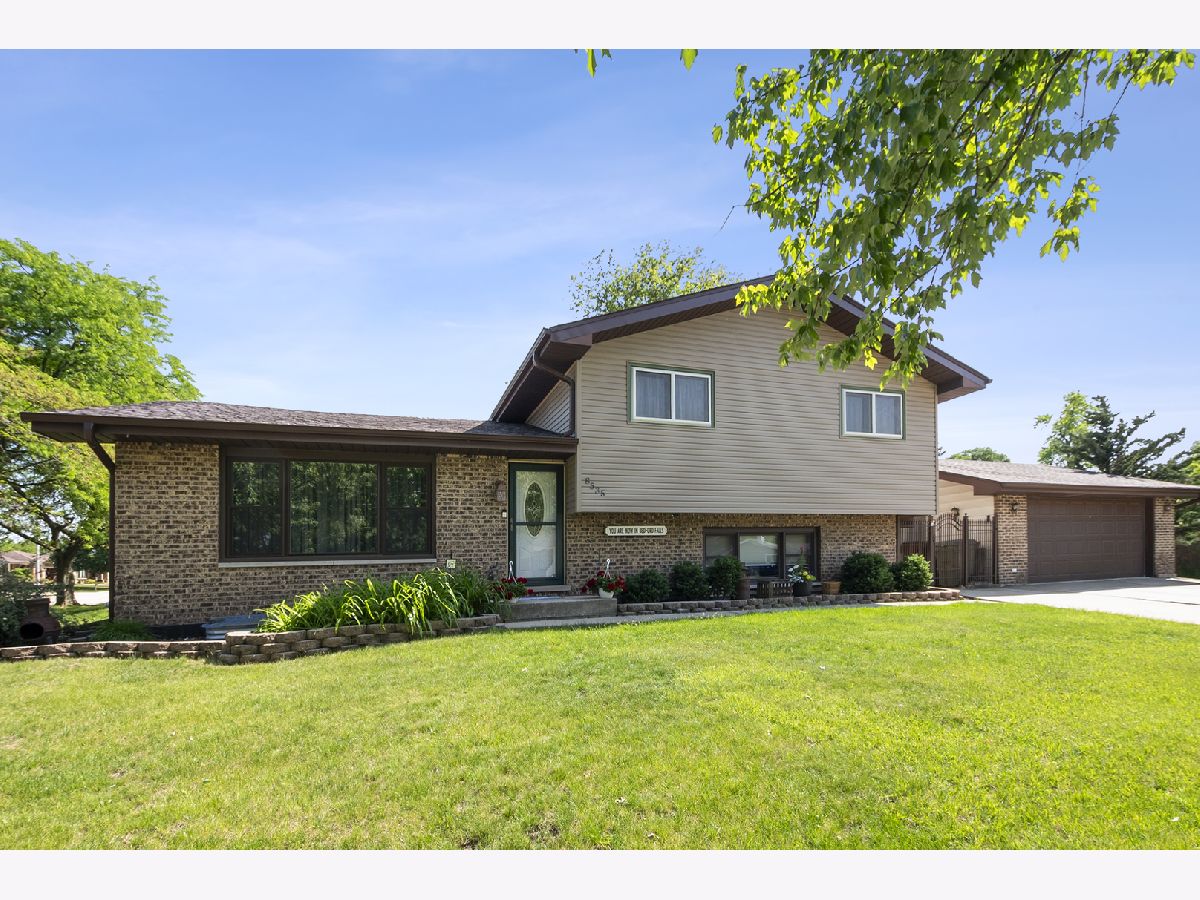 Condominiums & Homes For Sale Cherry Creek Tinley Park Illinois, 8535 169th Street