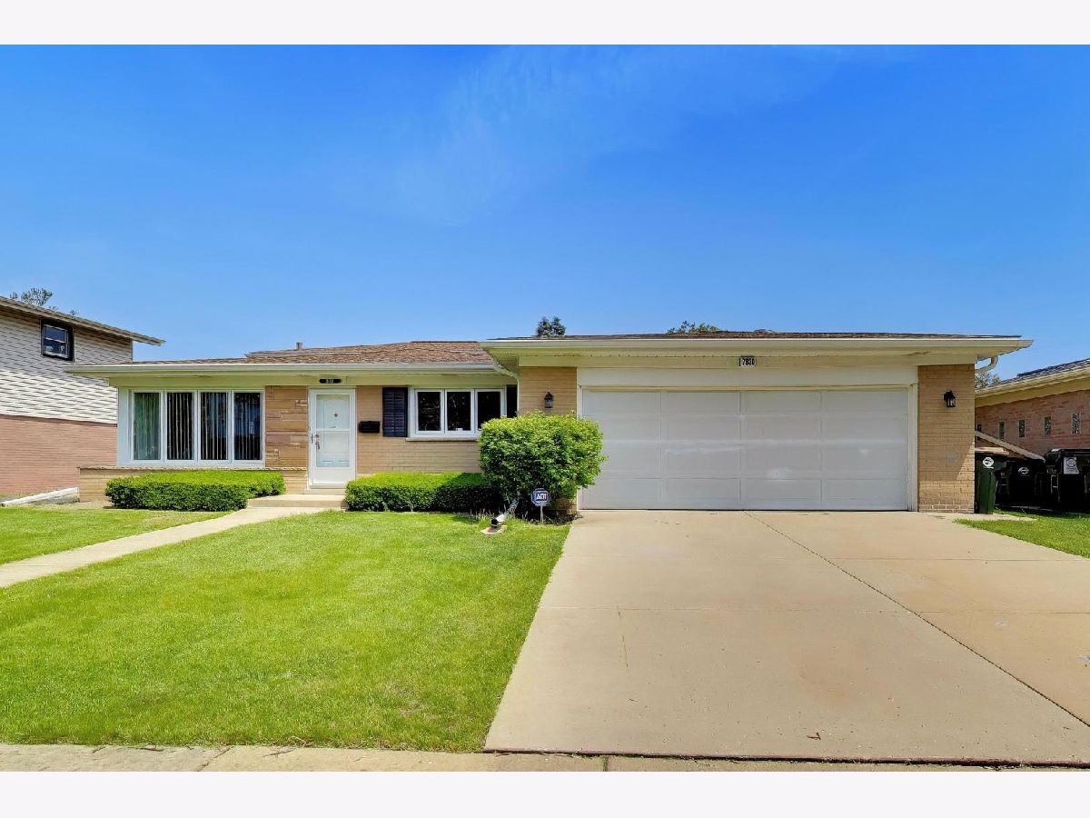  For Rent Morton Grove Illinois, 7630 Beckwith