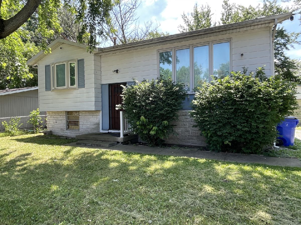  For Sale Decatur Illinois, 3265 Robin Drive
