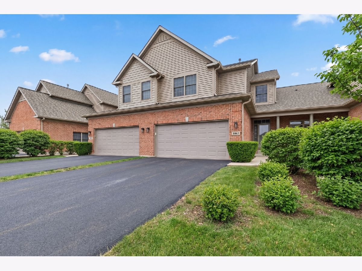 Homes & Townhomes For Sale Woodland Ridge Antioch Illinois, 1063 Inverness Drive