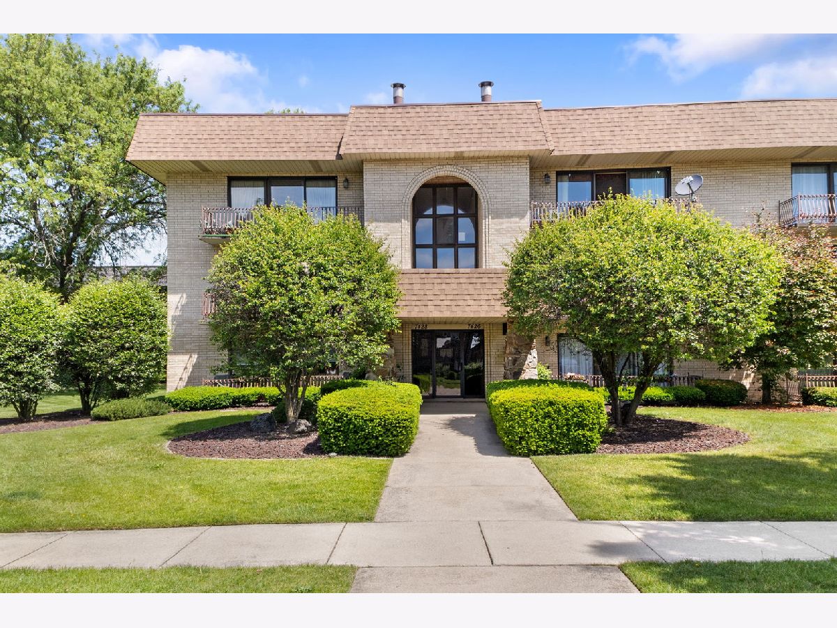  For Sale Orland Park Illinois, 7428 153rd Street