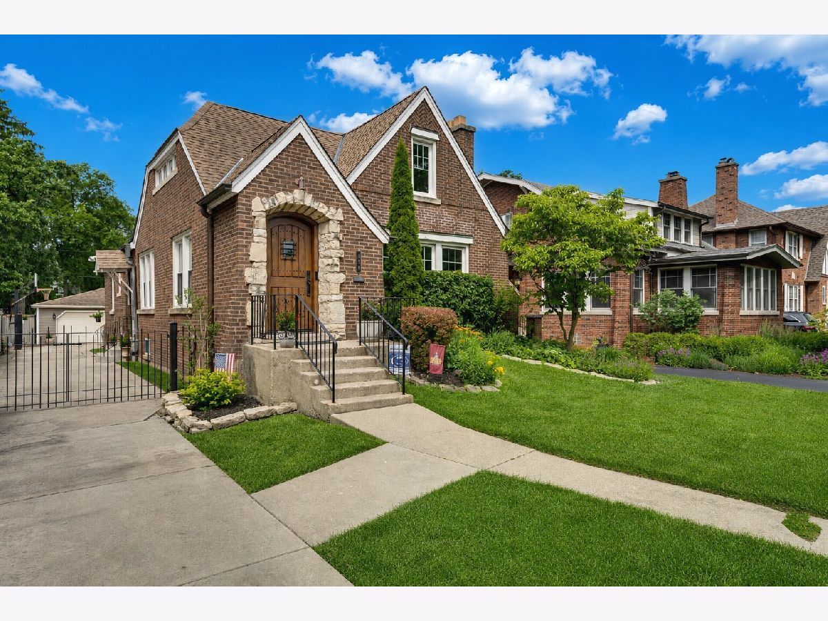 For Sale Riverside Illinois, 166 Akenside Road