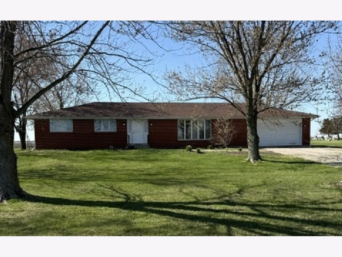  For Rent Minooka Illinois, 5470 W. Bell