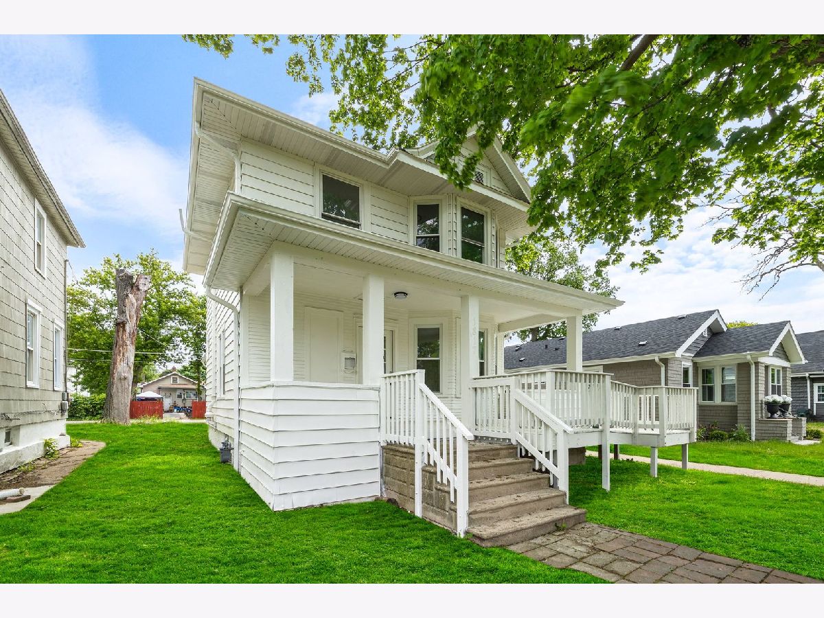  For Sale North Chicago Illinois, 1817 Victoria Avenue