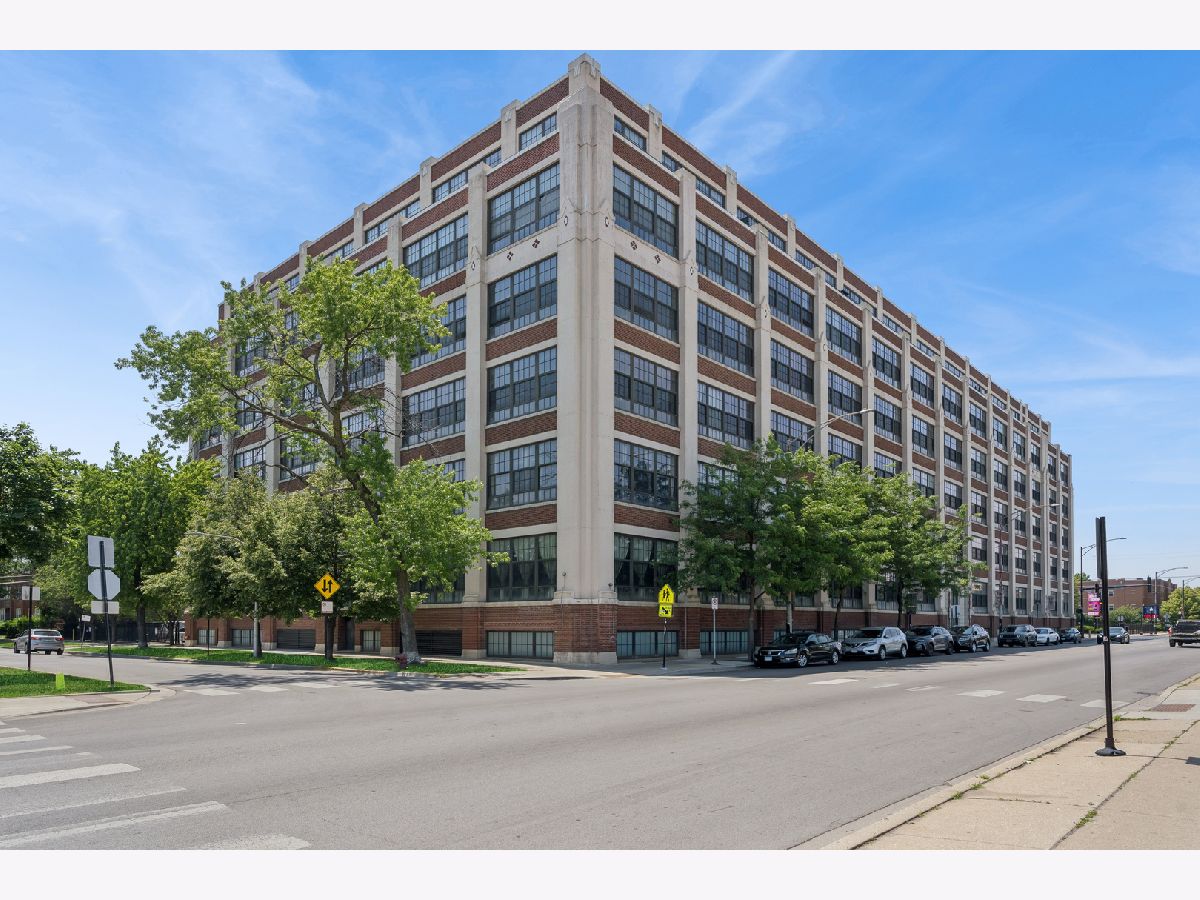  For Sale Chicago Illinois, 3963 Belmont Avenue