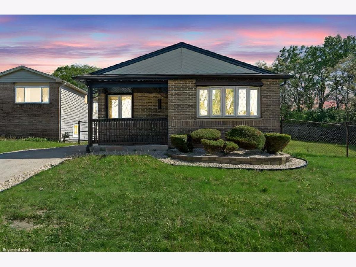  For Sale Country Club Hills Illinois, 4317 182nd Place