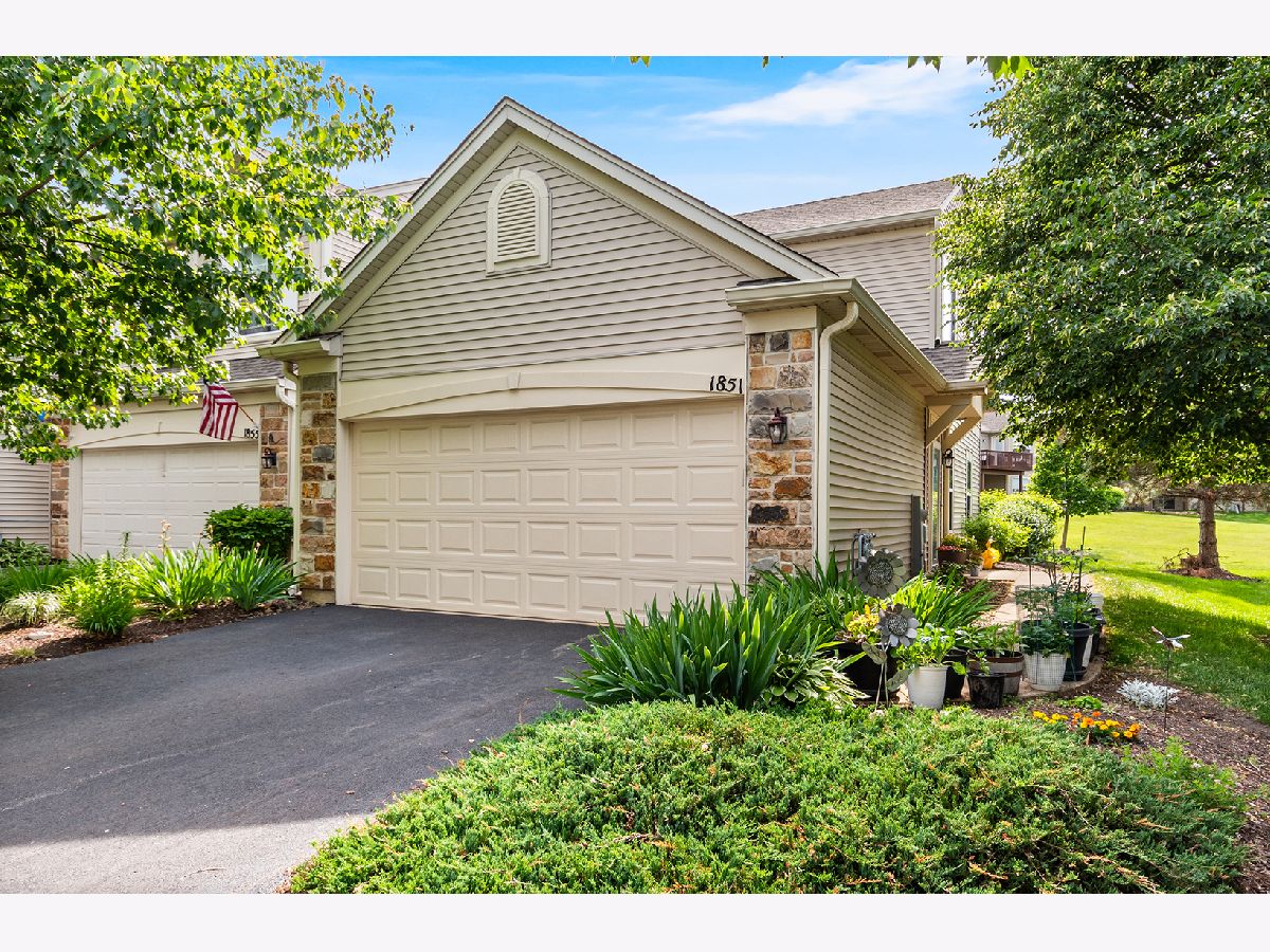  For Sale Aurora Illinois, 1851 Wisteria Drive