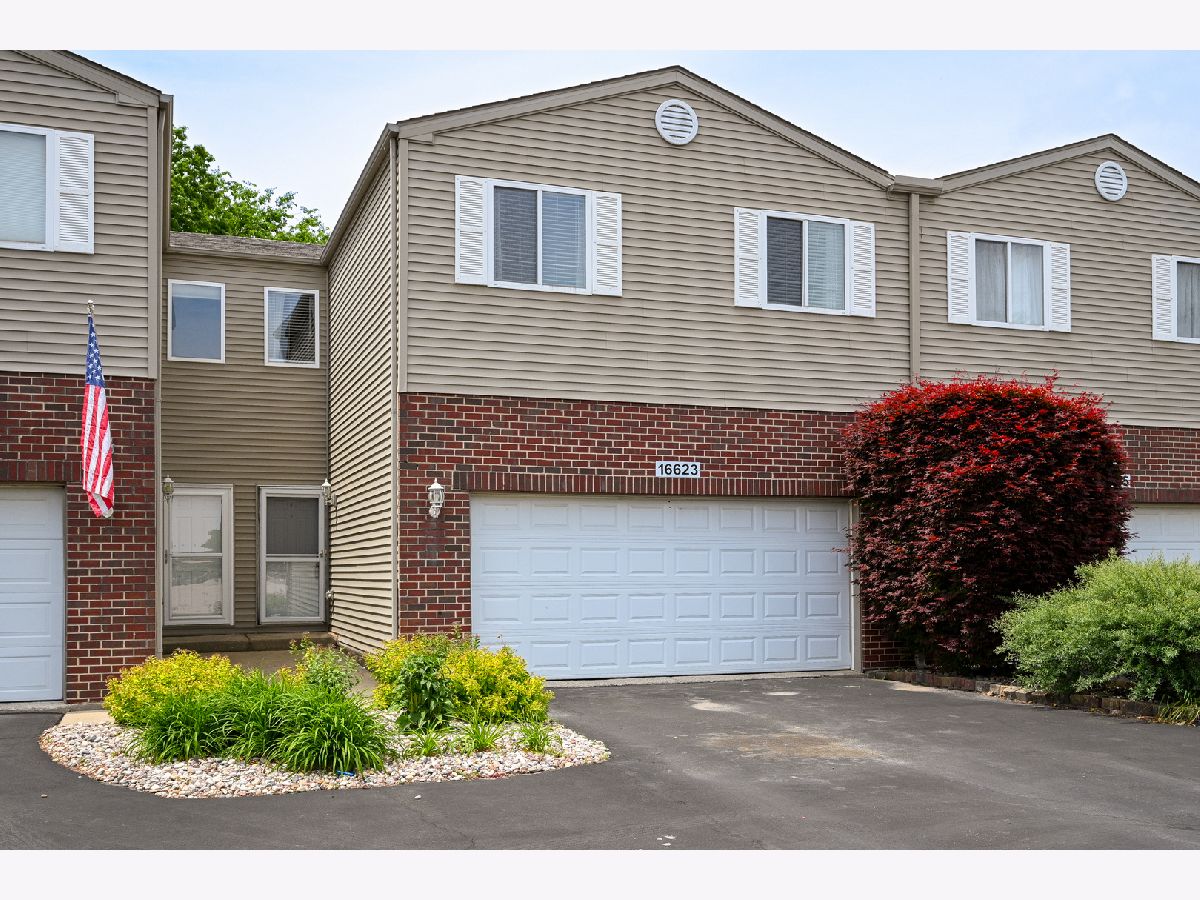  For Sale Lockport Illinois, 16623 Willow Walk Drive
