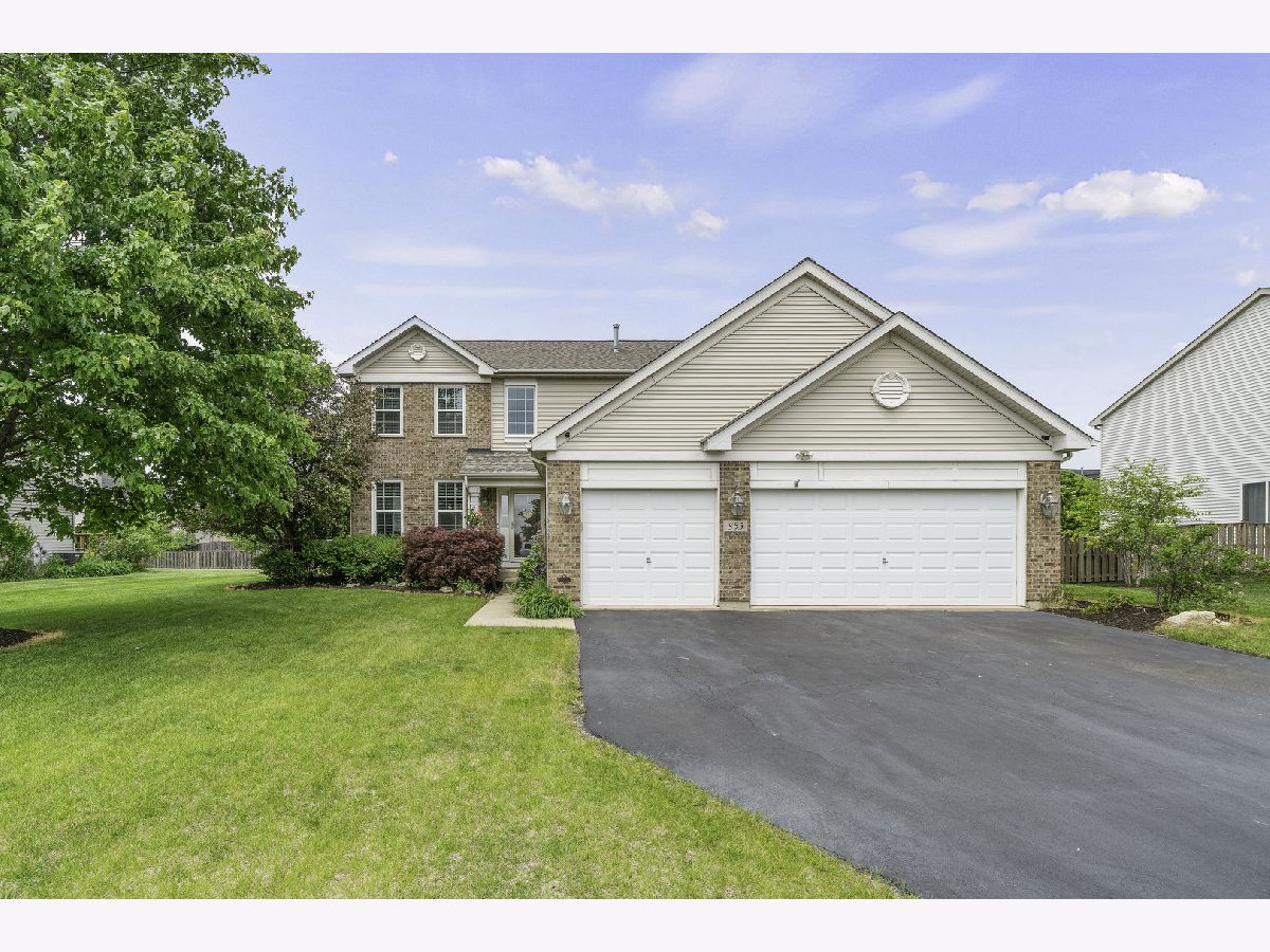 Homes & Townhomes For Sale Raintree Village Yorkville Illinois, 853 Prairie Crossing Drive