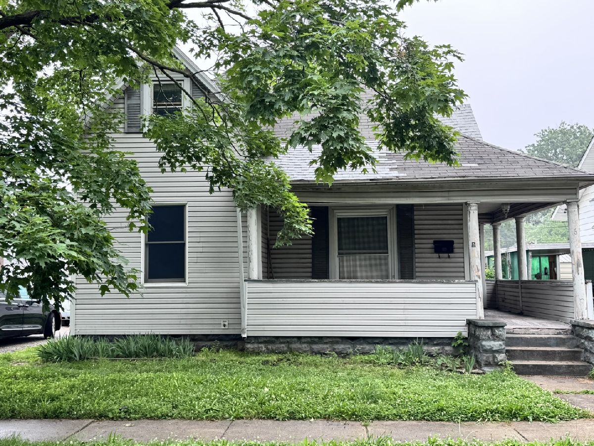 Homes For Sale Rr Centralia Illinois, 620 Noleman Street