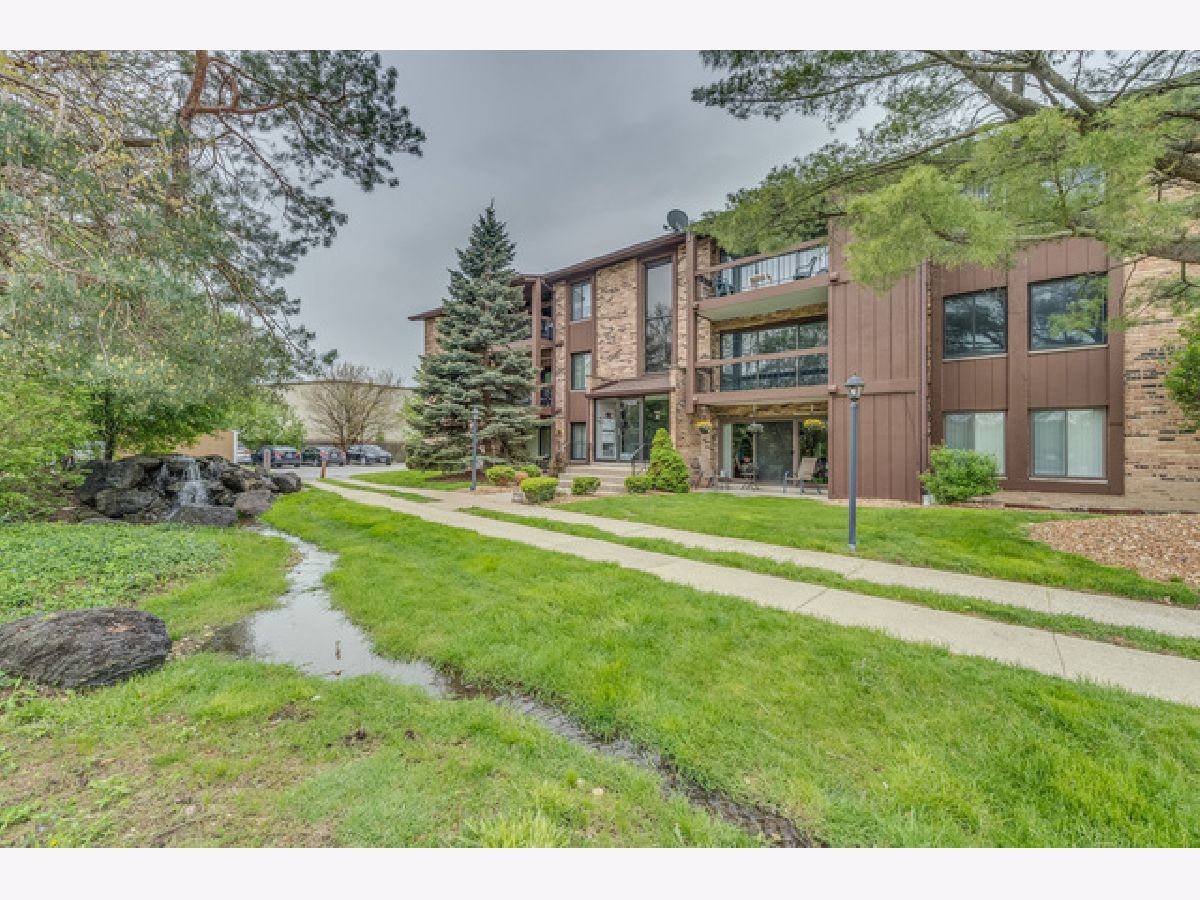 Condominiums For Sale Whispering Cove Tinley Park Illinois, 7505 175th Street