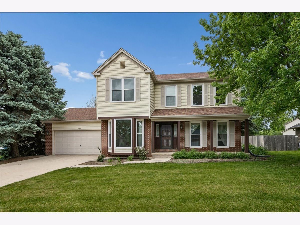 Homes For Sale Fox Hollow Dekalb Illinois, 649 Fox Hollow Court