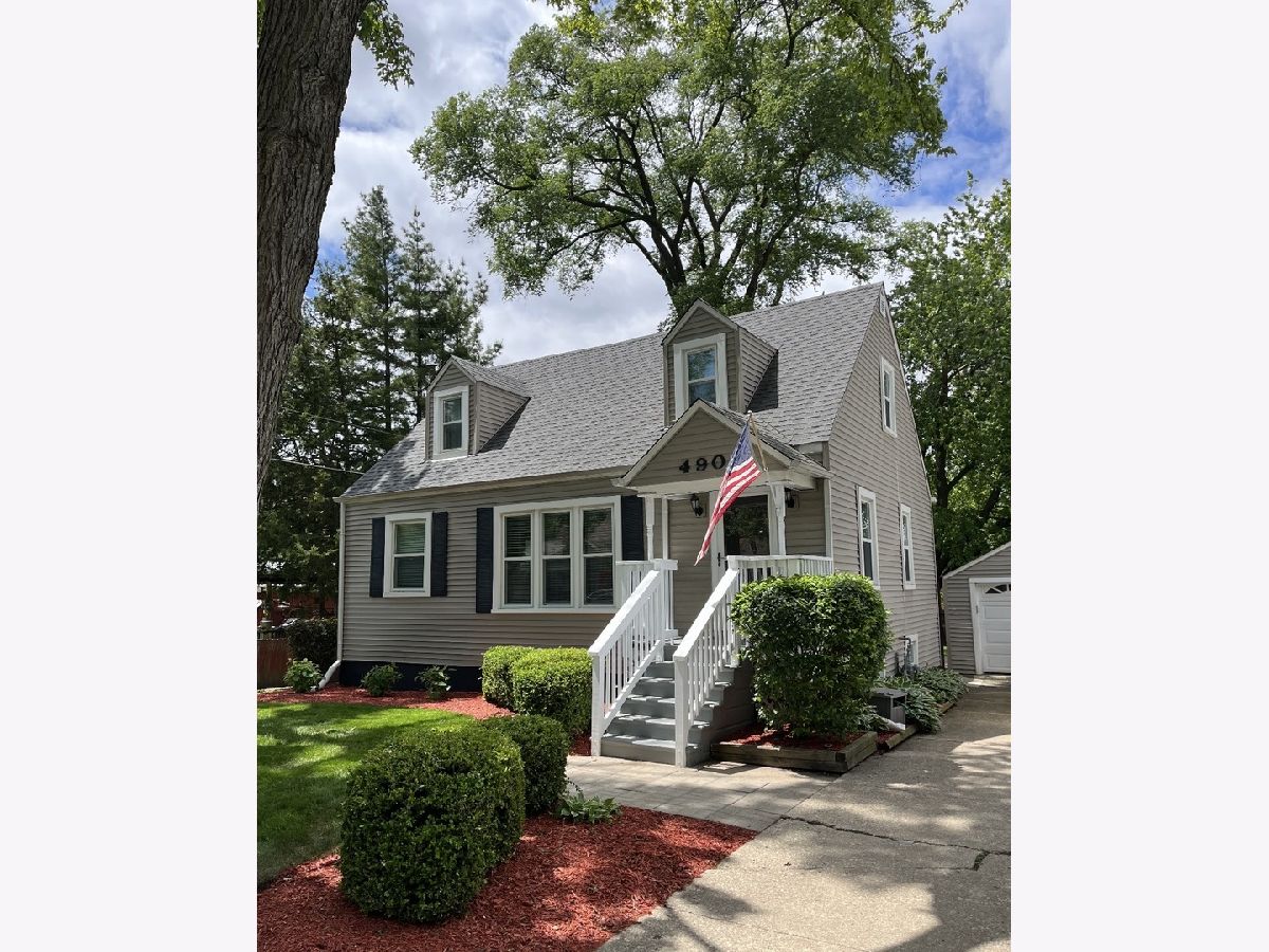  For Sale Wood Dale Illinois, 490 Grove Avenue