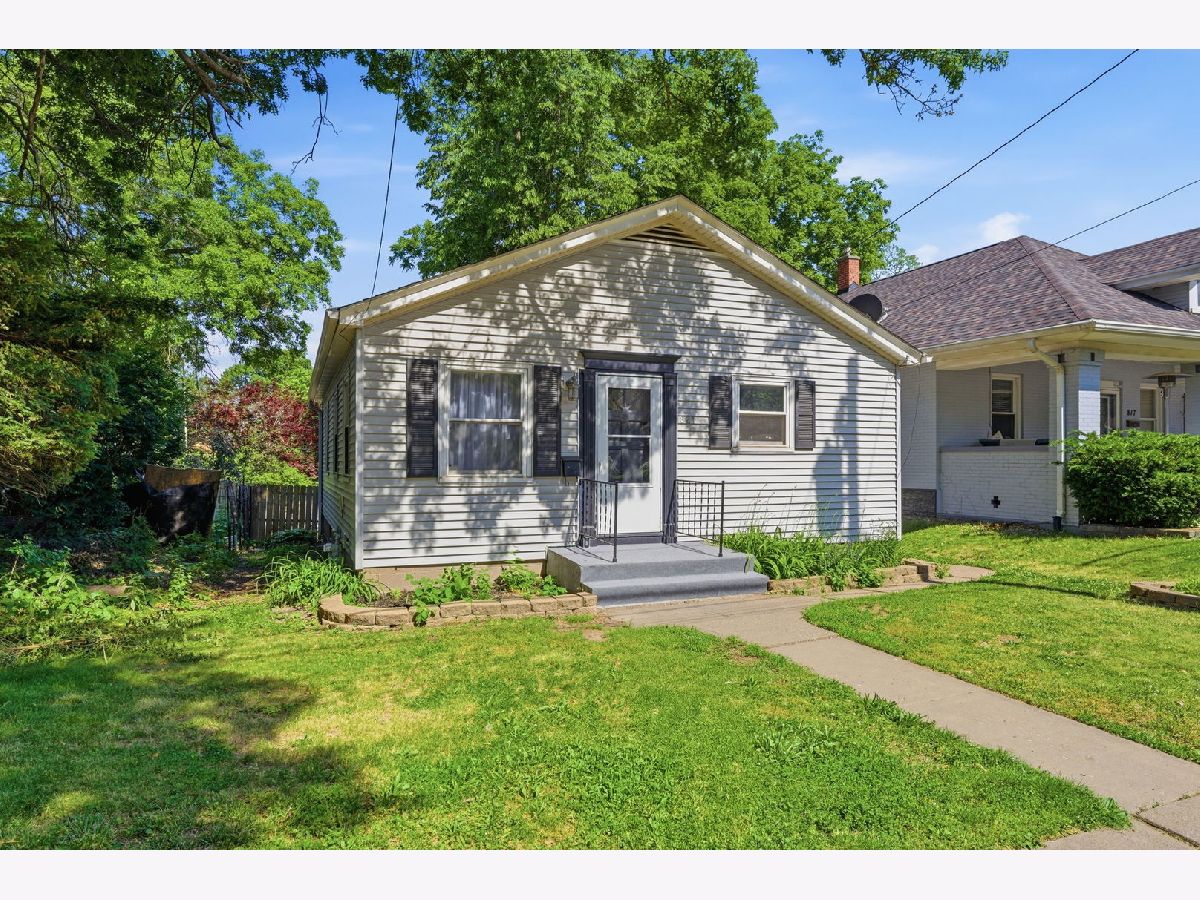  For Sale Davenport Iowa, 821 Pine Street