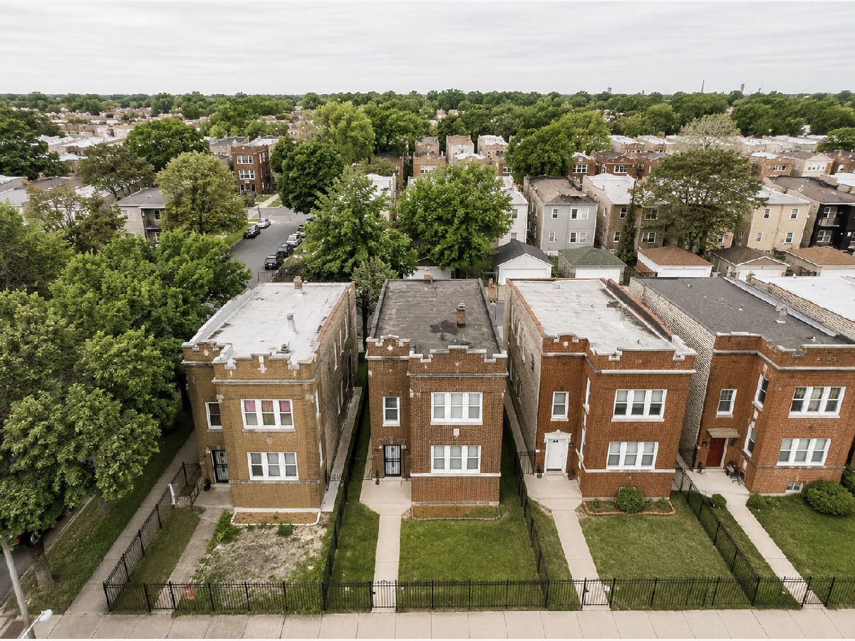 Rented Chicago Illinois, 1704 Mayfield