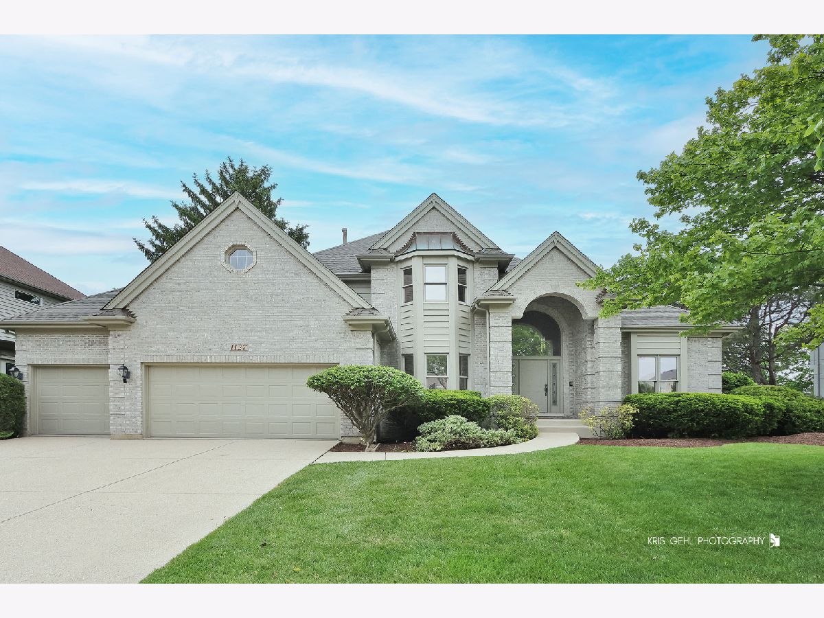 Homes & Townhomes & Condos For Sale Stonebridge Aurora Illinois, 1127 Courtland Place