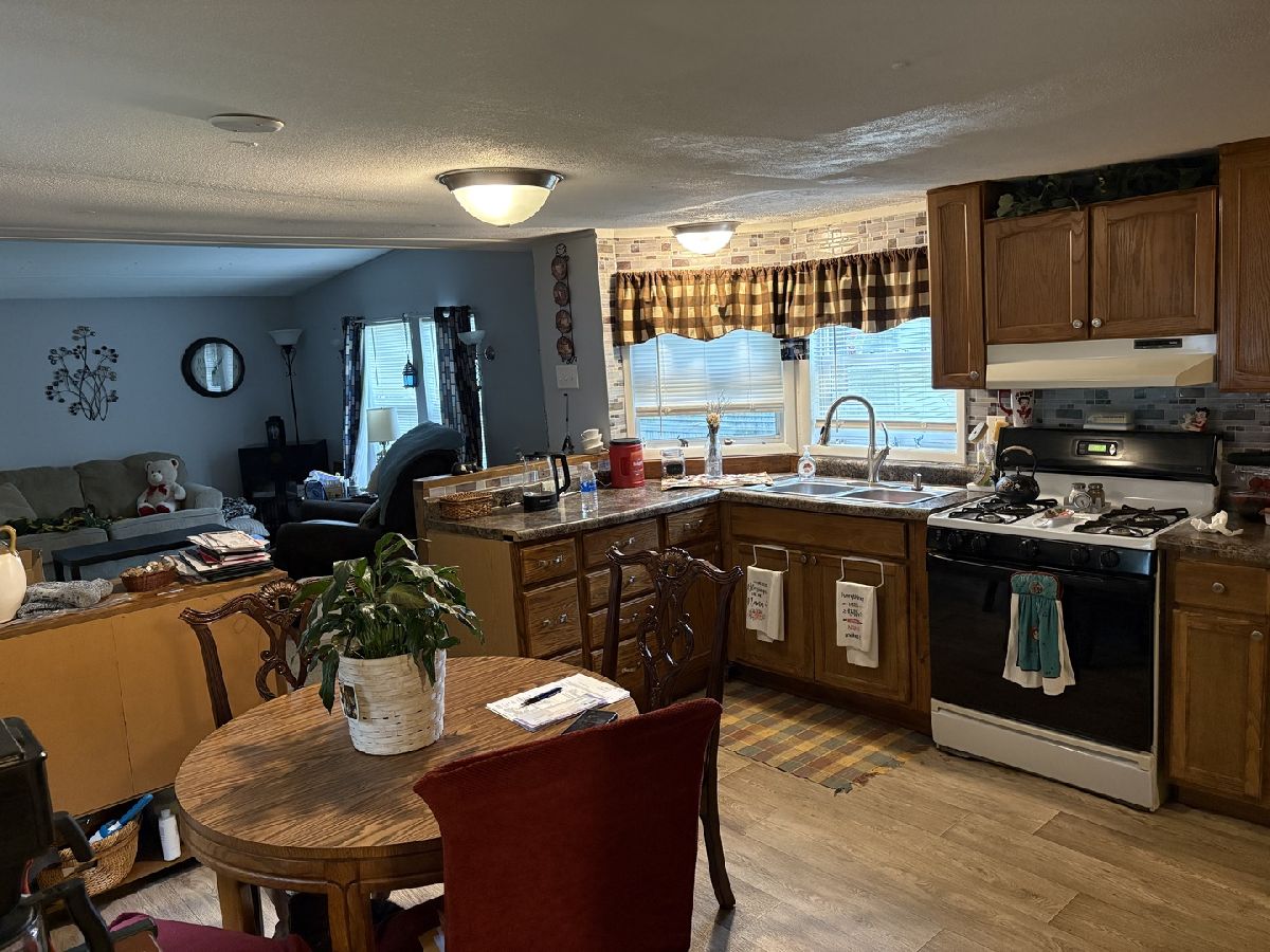  For Sale Poplar Grove Illinois, 4536 Harris Drive