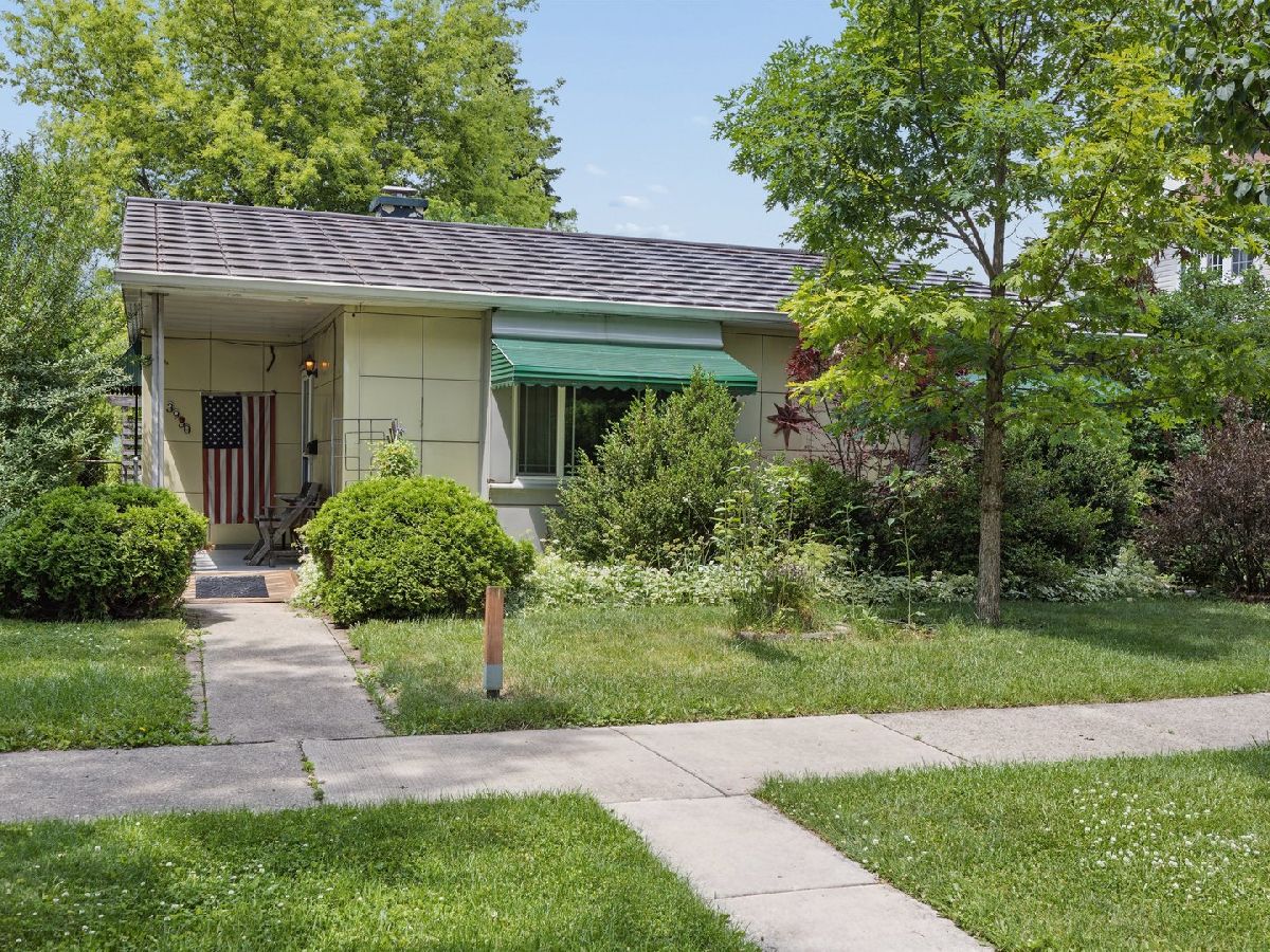  For Sale Brookfield Illinois, 3930 Park Avenue