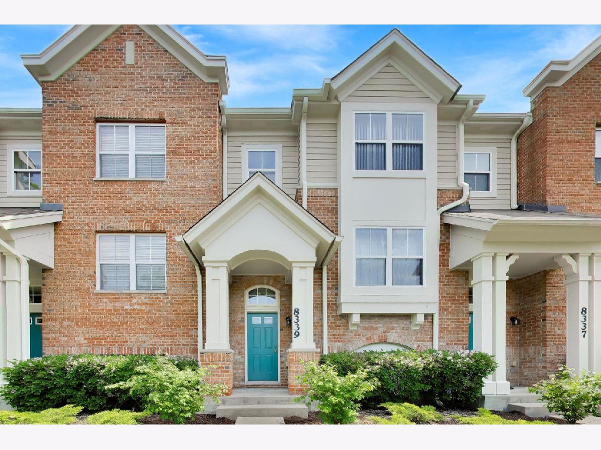  For Rent Morton Grove Illinois, 8339 Concord