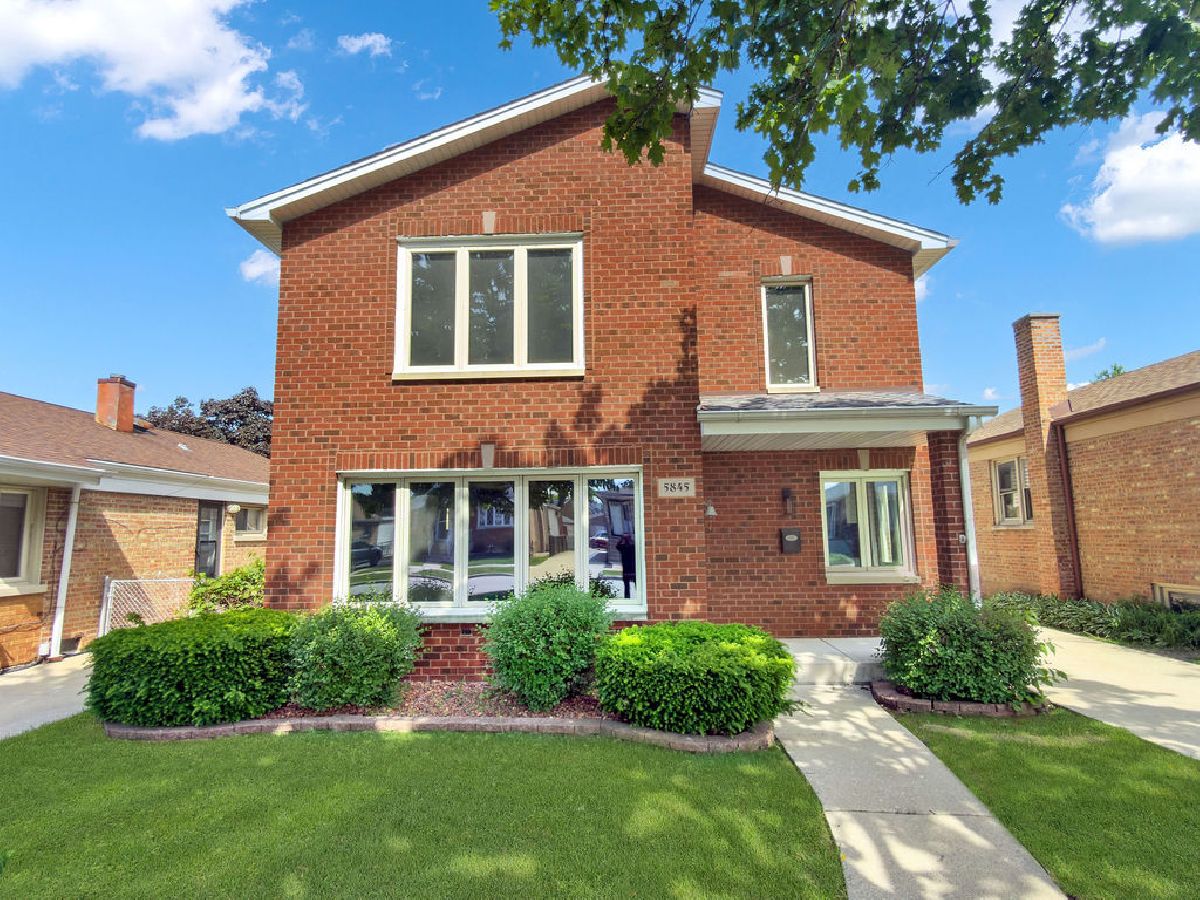  For Rent Chicago Illinois, 5845 Sayre
