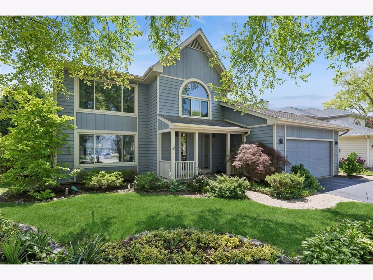  For Sale Buffalo Grove Illinois, 525 Newtown Drive