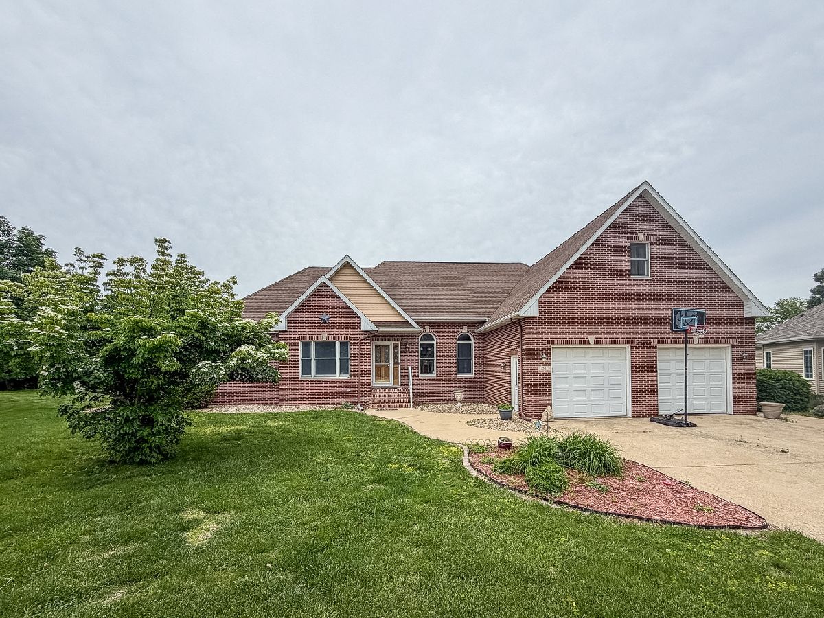  For Sale Mahomet Illinois, 1511 River Bluff Court