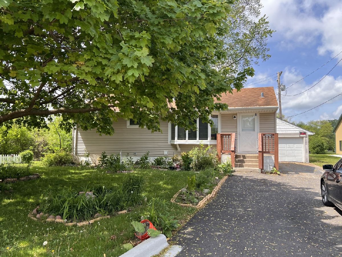  For Rent North Chicago Illinois, 1724 Green Bay