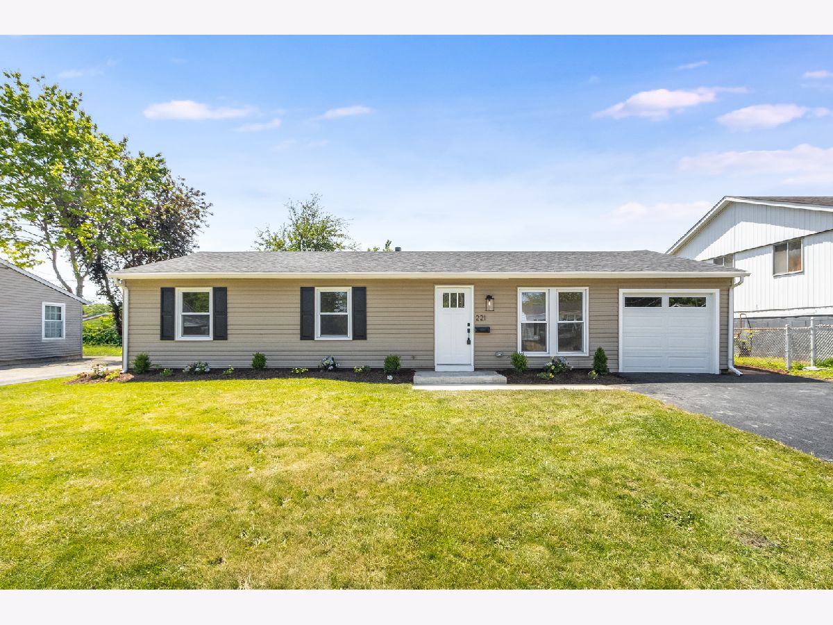 Homes For Sale Hampton Park Romeoville Illinois, 221 Gordon Avenue