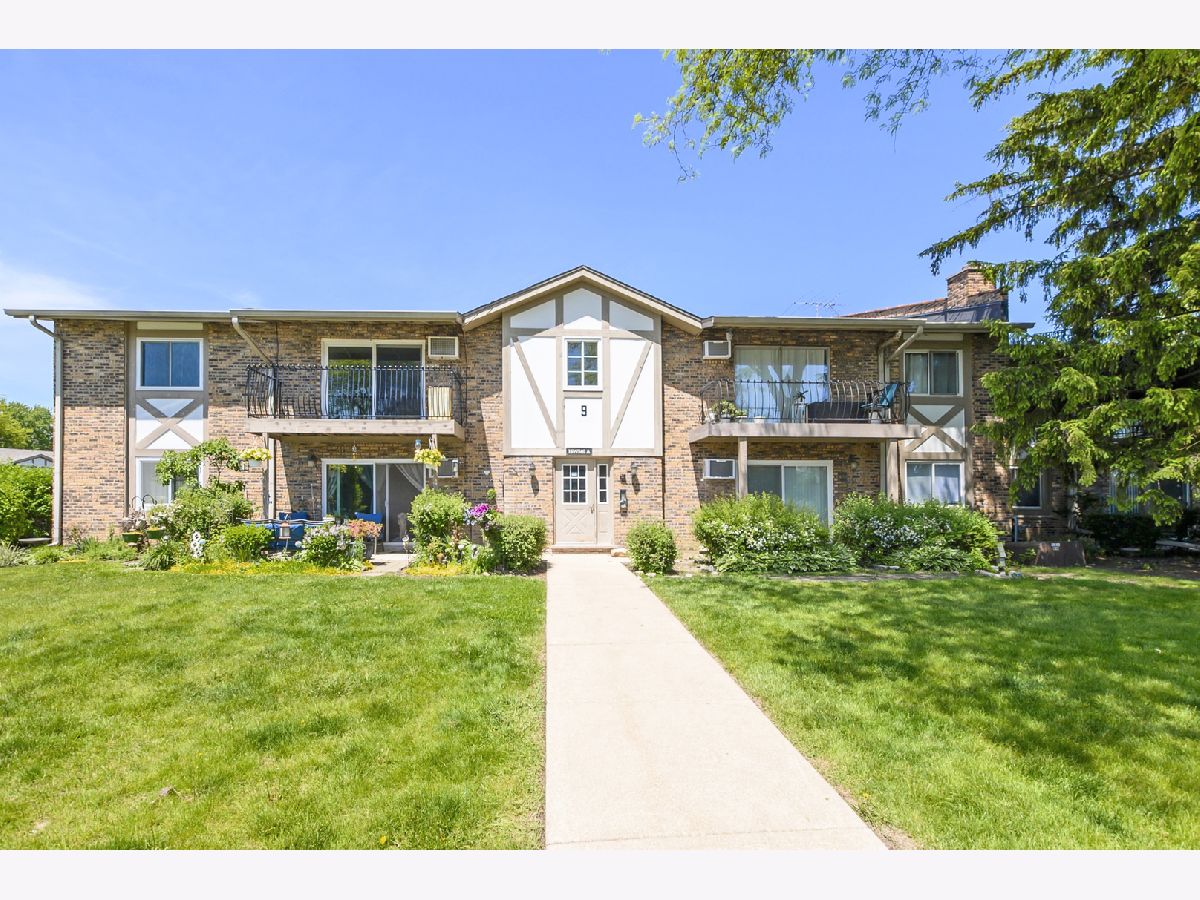  For Rent Willowbrook Illinois, 16W540 Lake