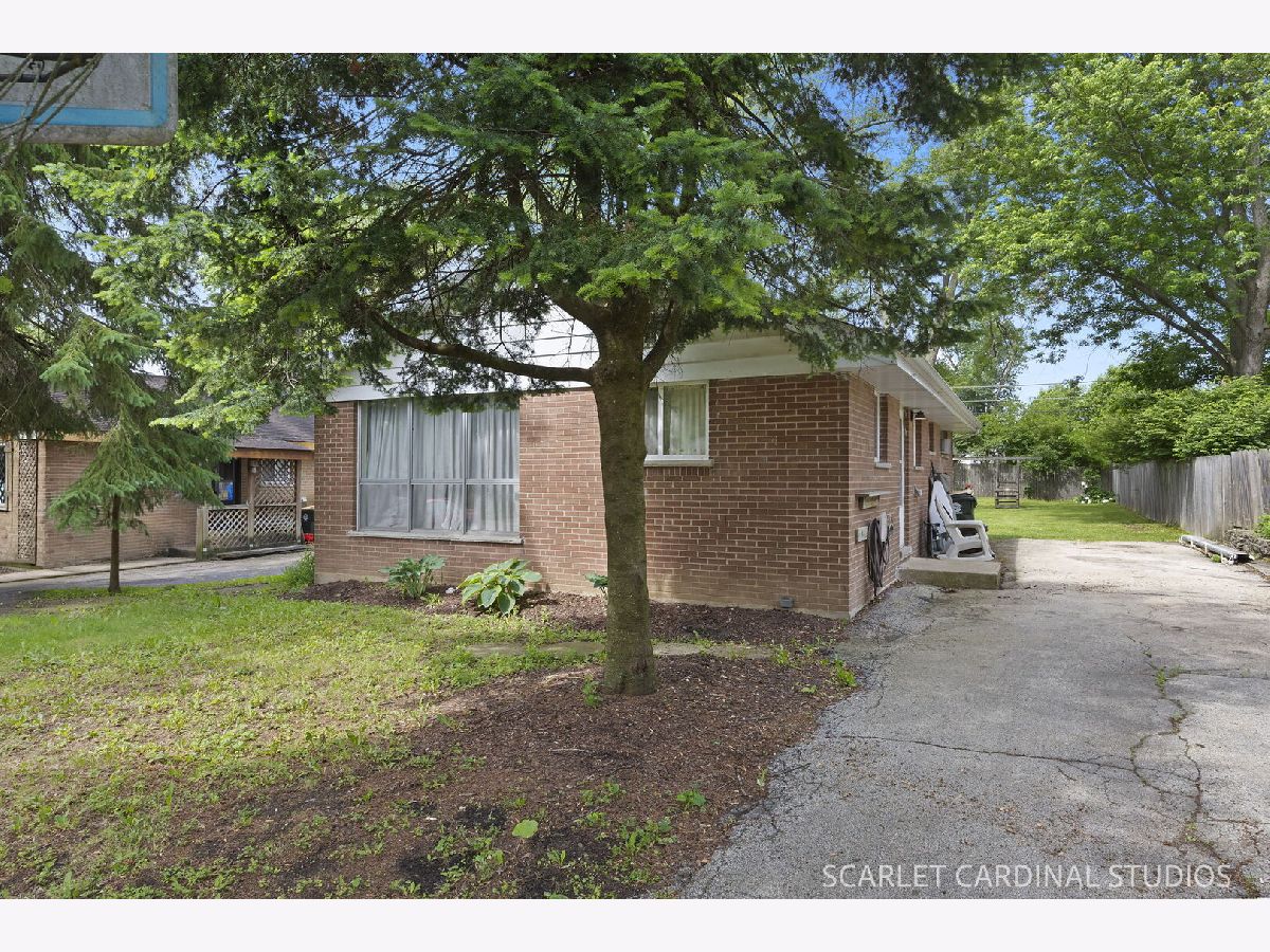  For Sale Warrenville Illinois, 3S550 Wilbur Avenue