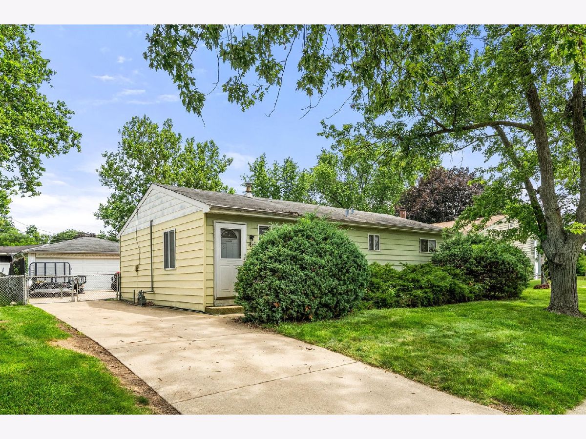  For Sale Glendale Heights Illinois, 1629 Charles Drive