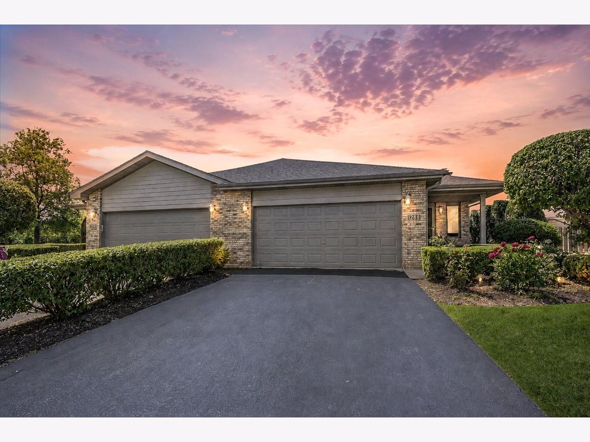  For Sale Lemont Illinois, 1288 Baileys Crossing Drive