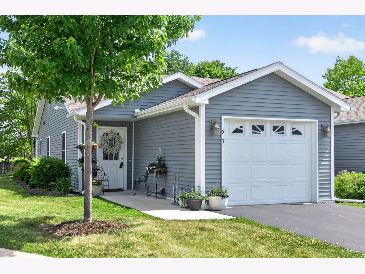  For Sale Dixon Illinois, 1513 Eadens Place
