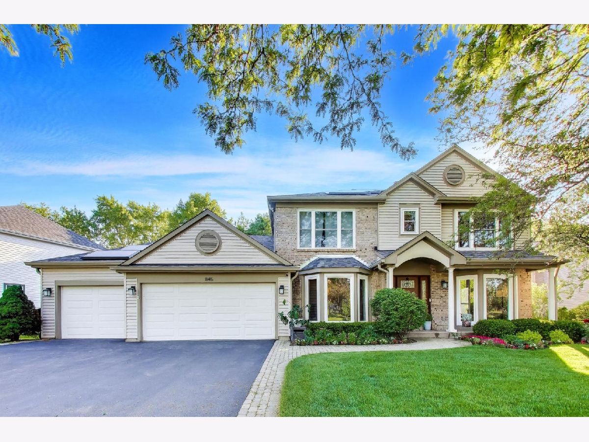 Homes & Condos & Townhomes For Sale Grosse Pointe Village Vernon Hills Illinois, 845 Saugatuck Trail